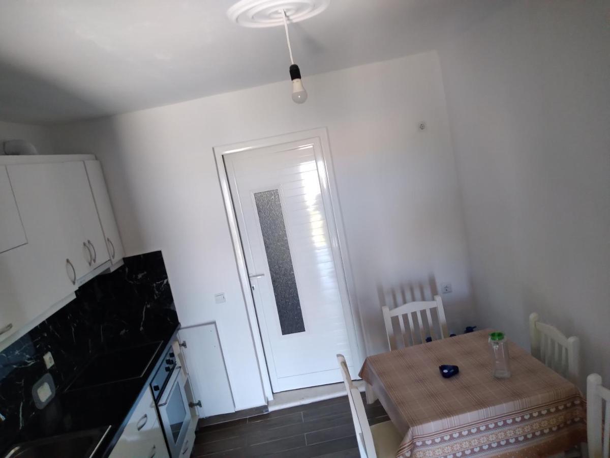 Condo Rooms Saranda Dış mekan fotoğraf
